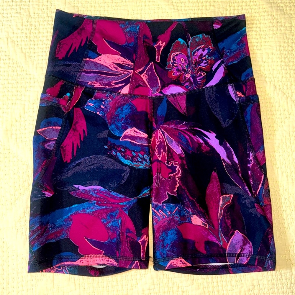 Vibrant Floral Bike Shorts